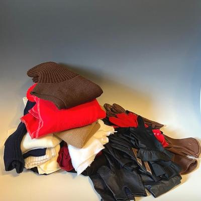 Leather and Cloth Gloves (10) with Knit Dickies (10)