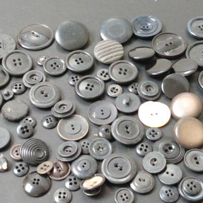 Black Buttons #2