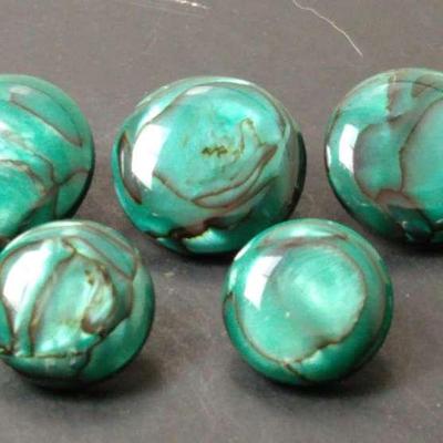 Shades of Green Buttons 