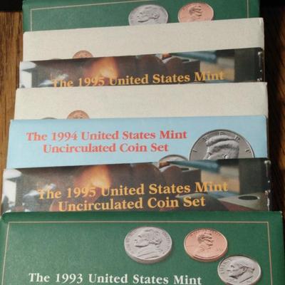 1990s United States Mint Uncirculated Coin Set 