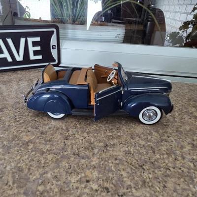 Franklin Mint 1939 Ford Convertible 