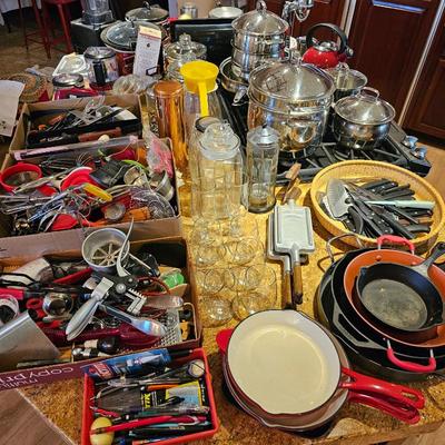 Estate sale photo