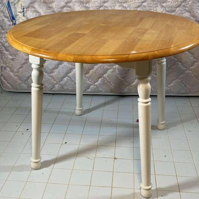 Round Table 