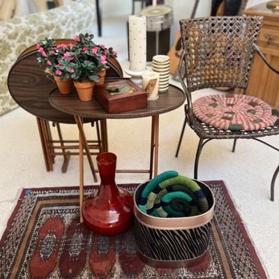 MID-MODERN TV TRAYS