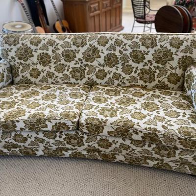VINTAGE COUCH