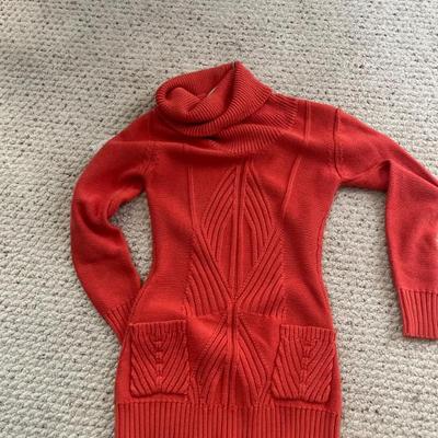 VINTAGE SWEATERQ