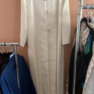 VINTAGE WHITE MANDRIN NECK COAT