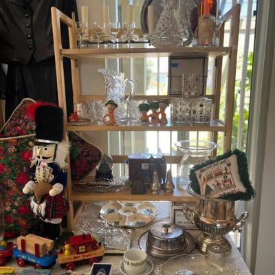 CRYATAL AND COLLECTABLES