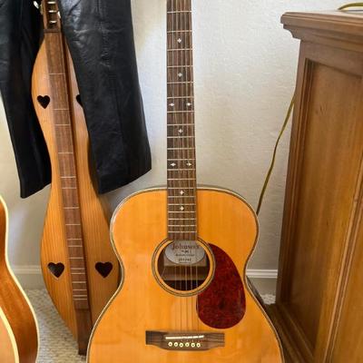 JOHNSON GUITAR