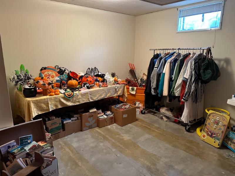 Sale Photo Thumbnail #341