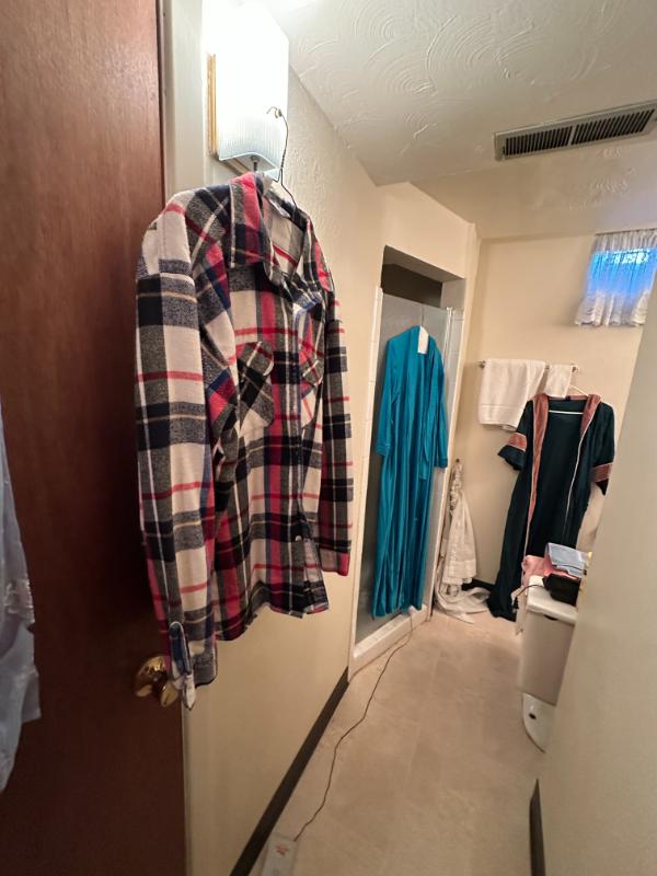Sale Photo Thumbnail #337