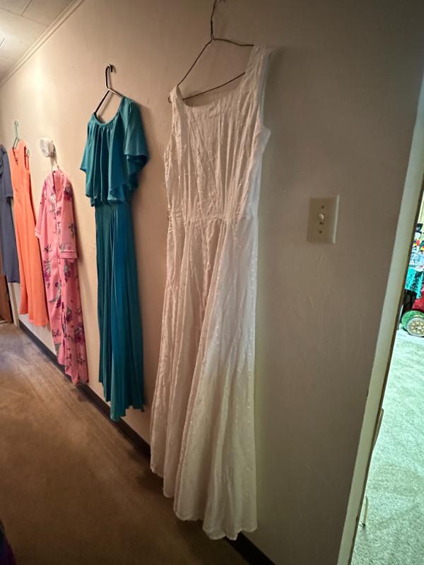 Sale Photo Thumbnail #331