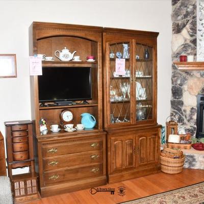 Sale Photo Thumbnail #65: 0063 living room