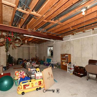 Sale Photo Thumbnail #883: 0881 basement