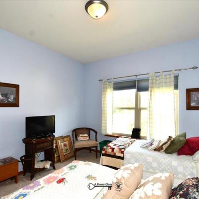 Sale Photo Thumbnail #726: 0724 bedroom c