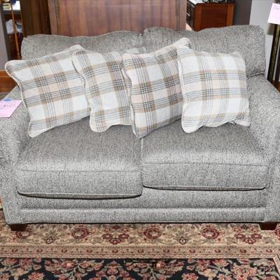 Sale Photo Thumbnail #46: 0044 living room