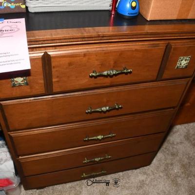Sale Photo Thumbnail #619: 0617 bedroom a