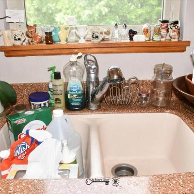 Sale Photo Thumbnail #302: 0300 kitchen