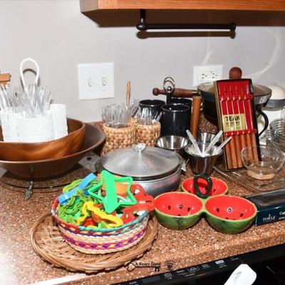 Sale Photo Thumbnail #296: 0294 kitchen