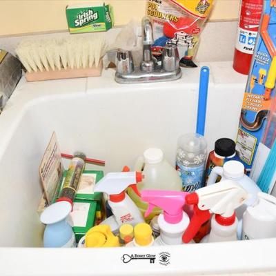 Sale Photo Thumbnail #859: 0857 laundry room