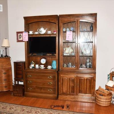 Sale Photo Thumbnail #86: 0084 living room
