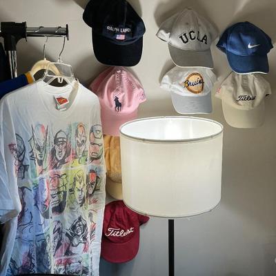 Caps