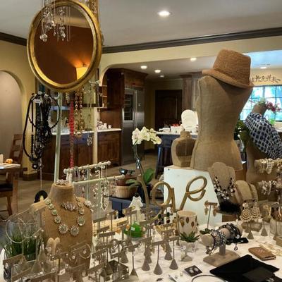 Costume jewelry 