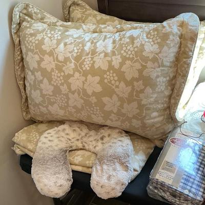 Pottery Barn & Ralph Lauren bedding 
