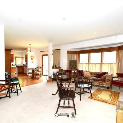071 family room