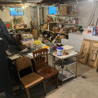 Estate sale photo