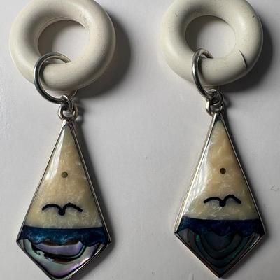 Mexico Alpaca Silver Inlaid Mother Of Pearl Pendants Bird