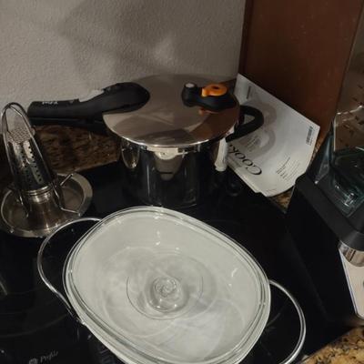 Pressure cooker