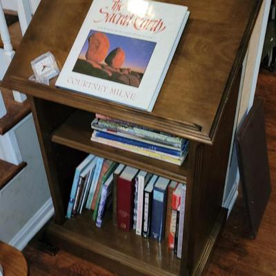 Sale Photo Thumbnail #25: Bookcase & podium w/adjustable top