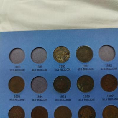4 collector albums with old Indian head pennies and steel pennies and wheat pennies and Lincoln cents....... Late 1800s thru 1970s