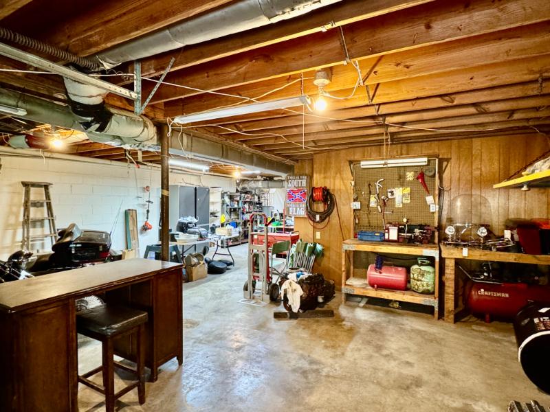 Sale Photo Thumbnail #32