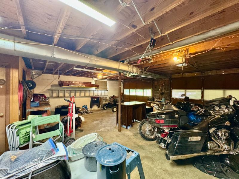 Sale Photo Thumbnail #34