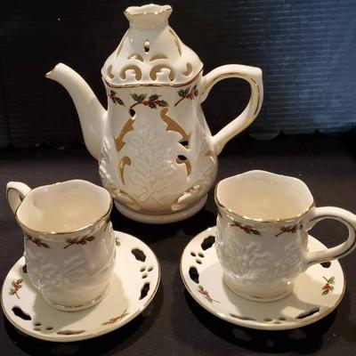 Ta257 christmas teacups and votive candle holder