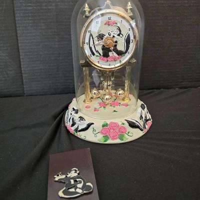 Ta333 pepe le pew clock and pin