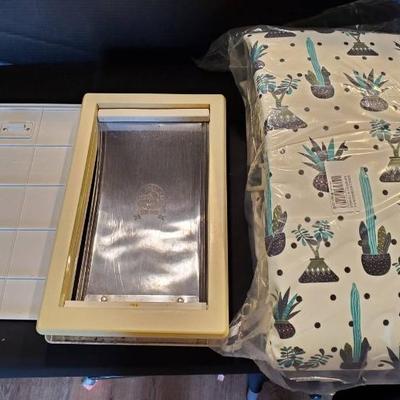 Ta321 pet door and car seat