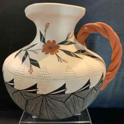 Ta185v acoma native pottery fine line jug
