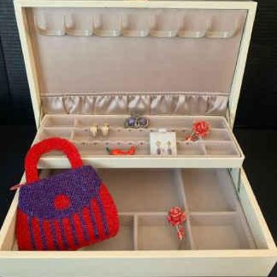 Ta248 vintage jewelry box and more
