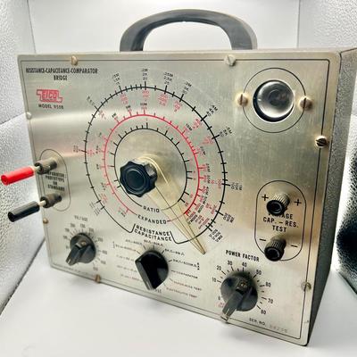 EICO 950B Resistance-Capacitance-Comparator Bridge