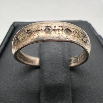 Sterling Silver Ring — Size 4