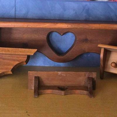 (4)Heart-shaped Cutouts Wooden Shelves