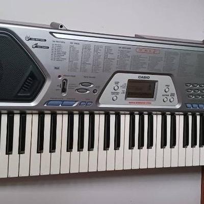 37” Casio Electronic Piano Keyboard