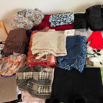 Sale Photo Thumbnail #165