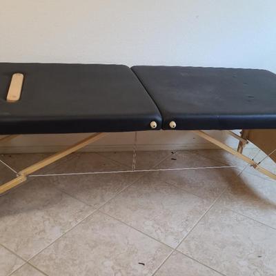 STRONGLITE Massage Table