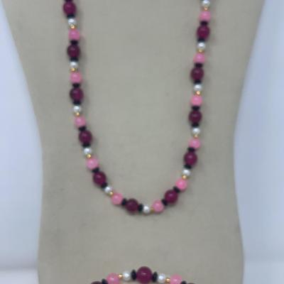 Beaded Necklace With Genuine Pearls Set