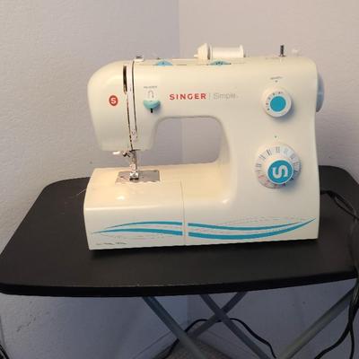 Singer Simple Sewing Machine