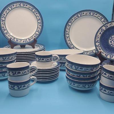PFALTZGRAFF Dish Set (Pattern Orleans)